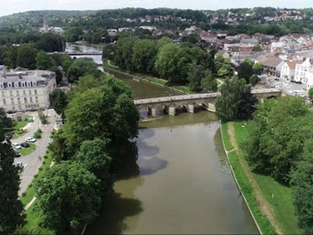 Vente Bureaux 178 m2 Meulan en Yvelines