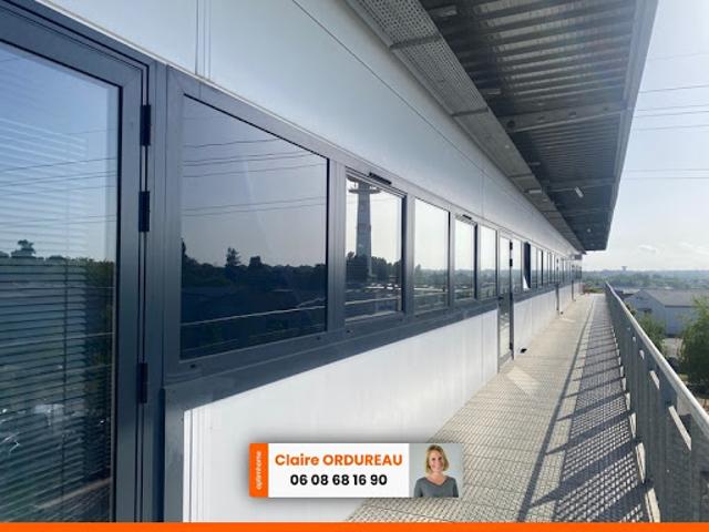 Vente Bureaux 18 pièces 517 m2 Artigues près Bordeaux