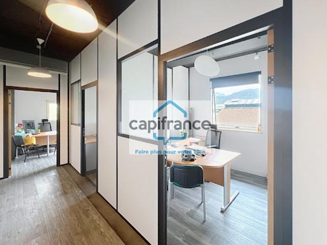 Vente Bureaux 18 pièces 393 m2 Chambery