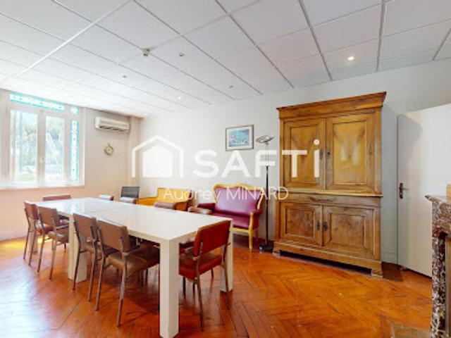 Vente Bureaux 10 pièces 340 m2 Léognan