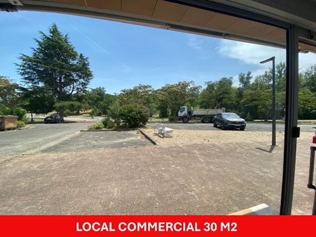 Vente Bureaux 1 pièce 29 m2 Cazaubon