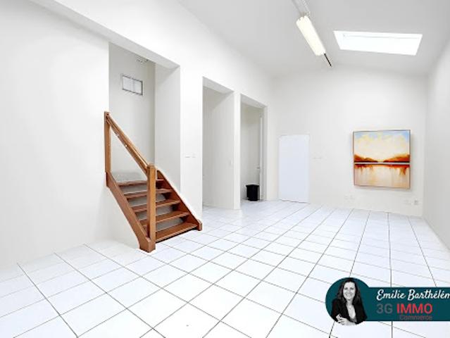 Vente Bureaux 1 pièce 39.66 m2 Bonne