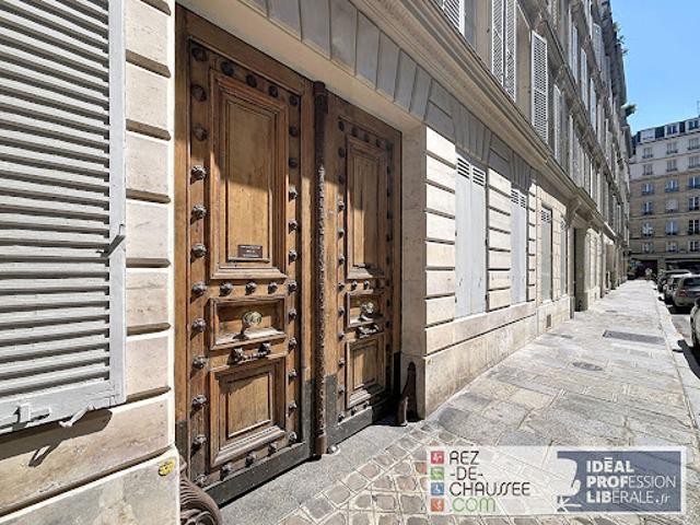Vente Bureaux 1 pièce 45 m2 Paris 8ème