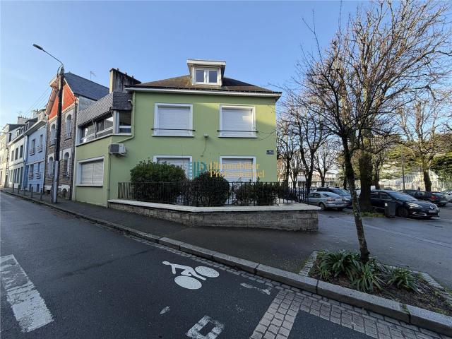 Vente bureaux 248 m² Lorient Centre ville dynamique