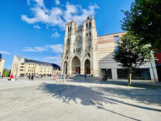Vente Bureaux 22 pièces 736.8 m2 Amiens
