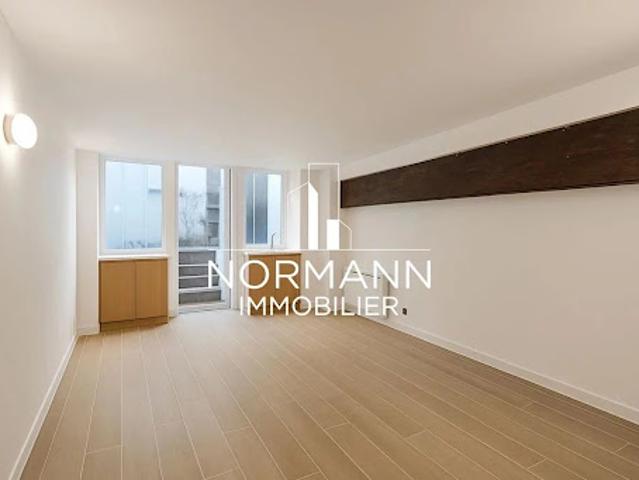 Vente Bureaux 2 pièces 30 m2 Paris 4ème
