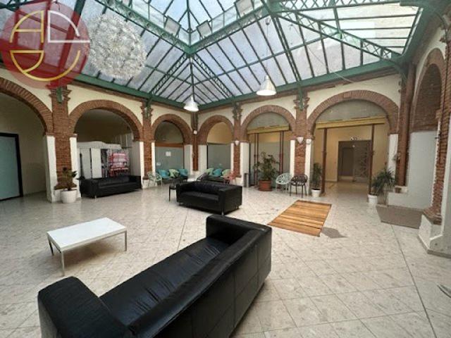 Vente Bureaux 0 pièces 300 m2 Toulouse