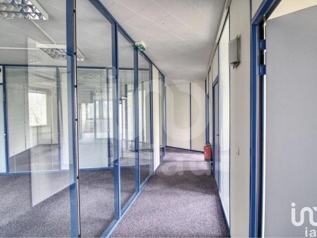 Vente Bureaux 329 m²
