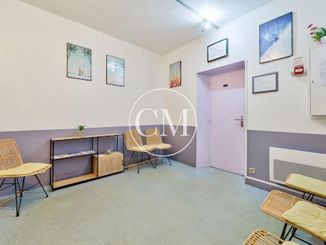 Vente Bureaux 3 pièces 58.1 m2 Versailles