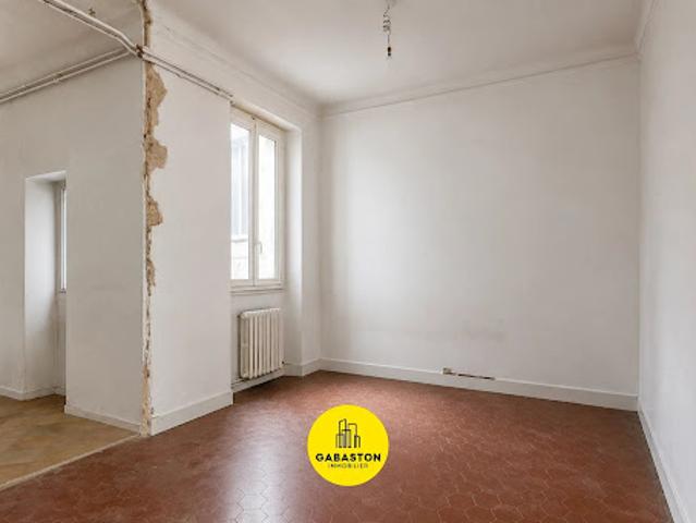 Vente Bureaux 3 pièces 68.6 m2 Marseille 7ème