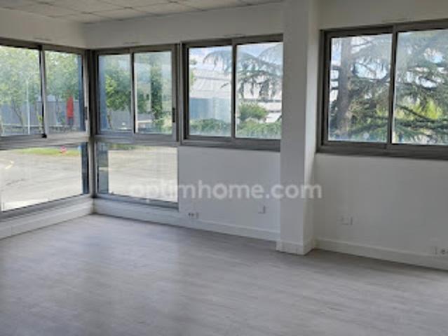 Vente Bureaux 3 pièces 97 m2 Trappes