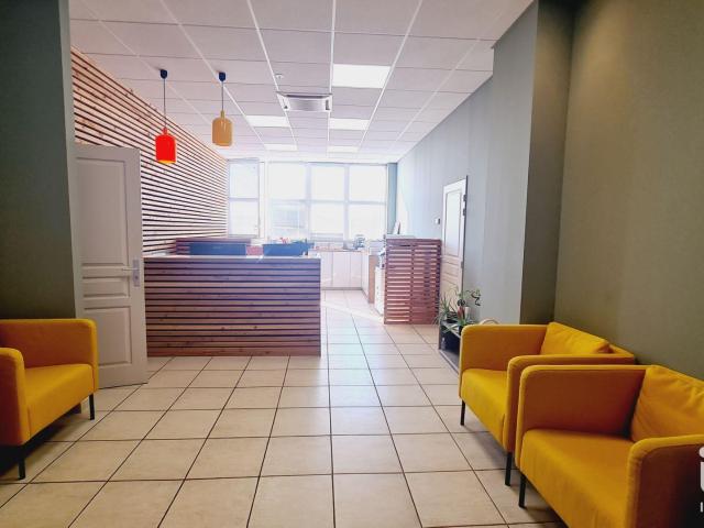 Vente Bureaux 487 m²