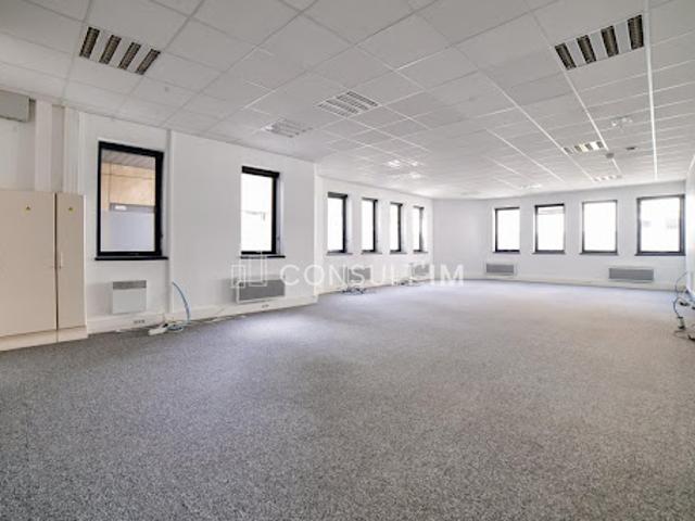 Vente Bureaux 408 m2 Courbevoie