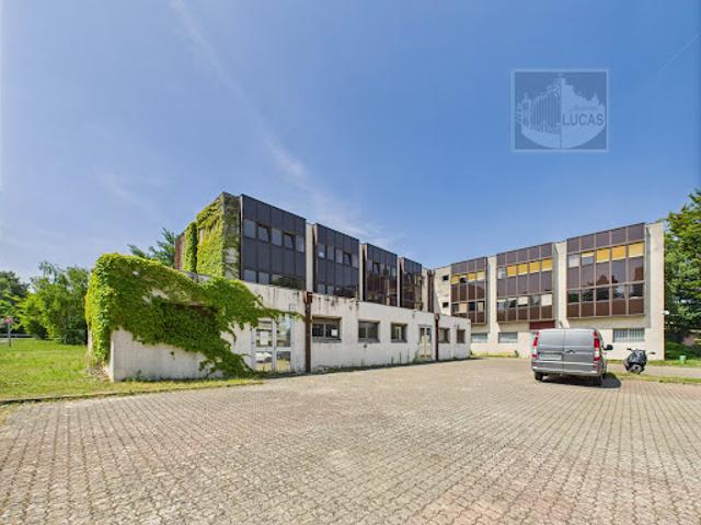 Vente Bureaux 410.76 m2 Verrieres le buisson