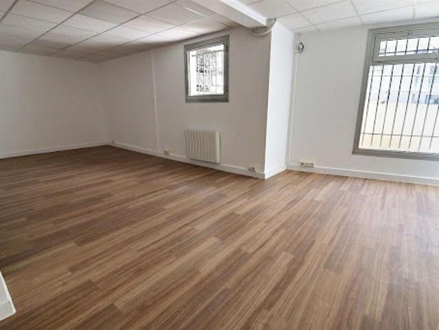 Vente Bureaux 412 m2 Paris 18ème
