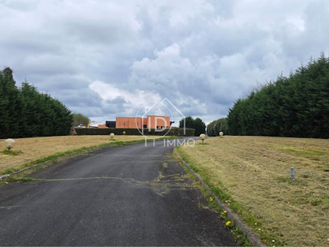 Vente Bureaux 417 m2 Saint Martial d'Artenset