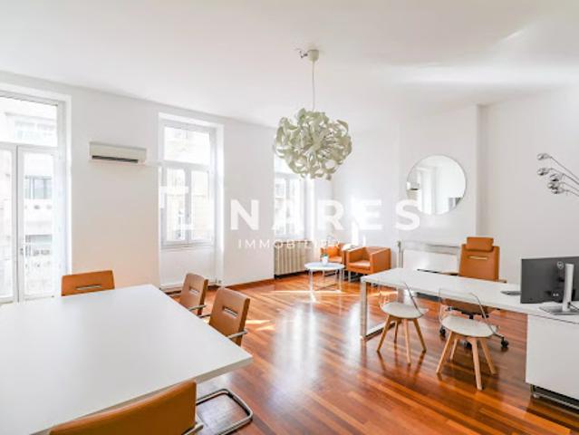 Vente Bureaux 4 pièces 143.88 m2 Marseille 8ème