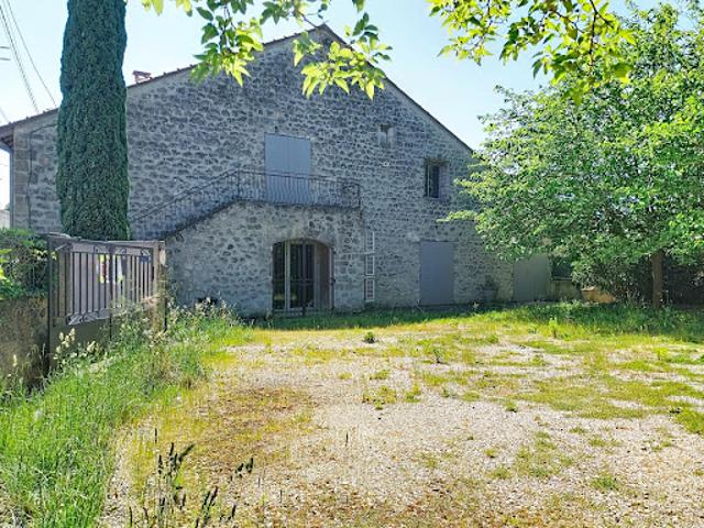 Vente Bureaux 4 pièces 300 m2 Pierrelatte