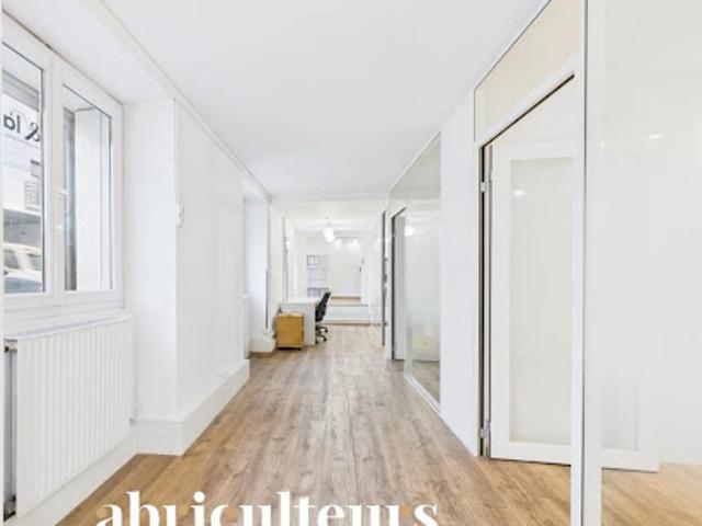 Vente Bureaux 4 pièces 64 m2 Reze