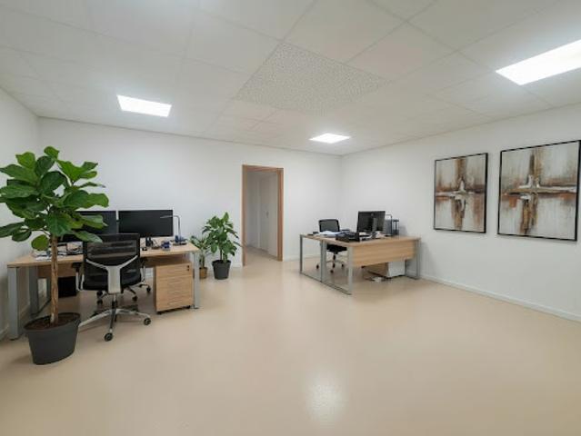 Vente Bureaux 4 pièces 66 m2 Tours