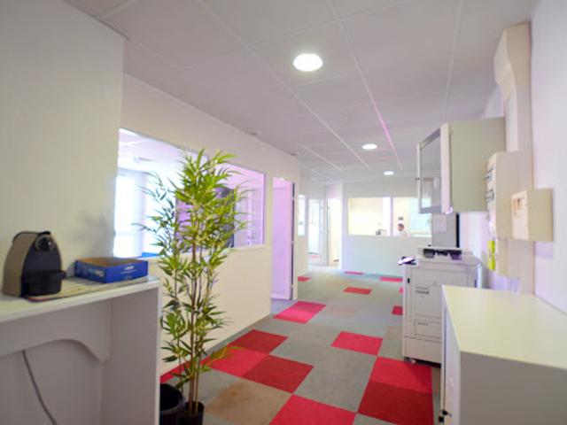 Vente Bureaux 4 pièces 67.4 m2 Le Crès