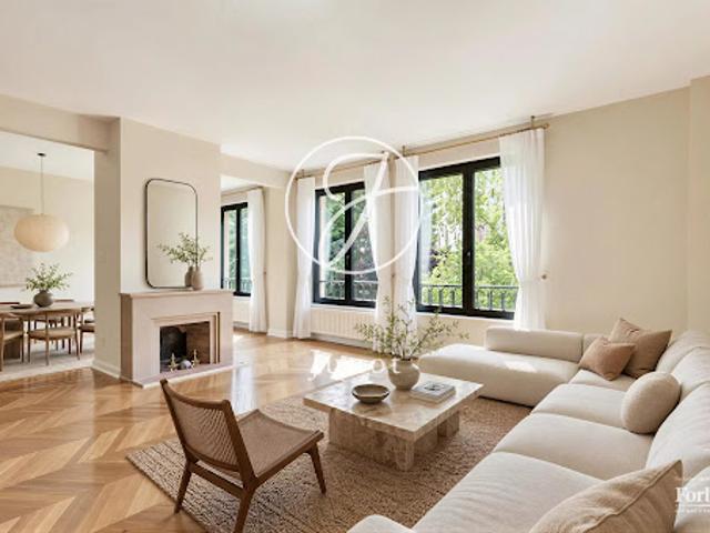 Vente Bureaux 5 pièces 118.56 m2 Paris 16ème
