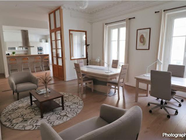 Vente Bureaux 5 pièces 127 m2 Bordeaux