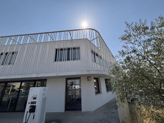 Vente Bureaux 65 m2 La Salvetat Saint Gilles