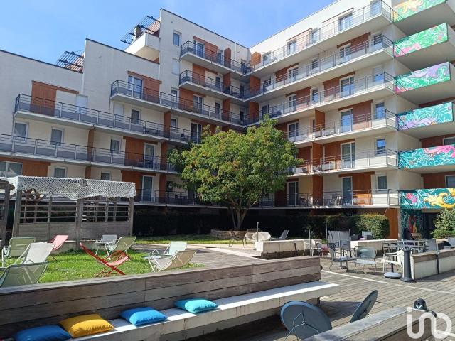 Vente Bureaux 67 m²