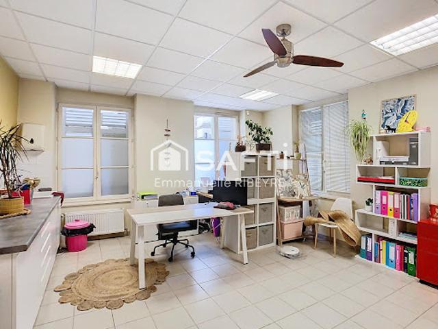 Vente Bureaux 6 pièces 0 m2 Noyon