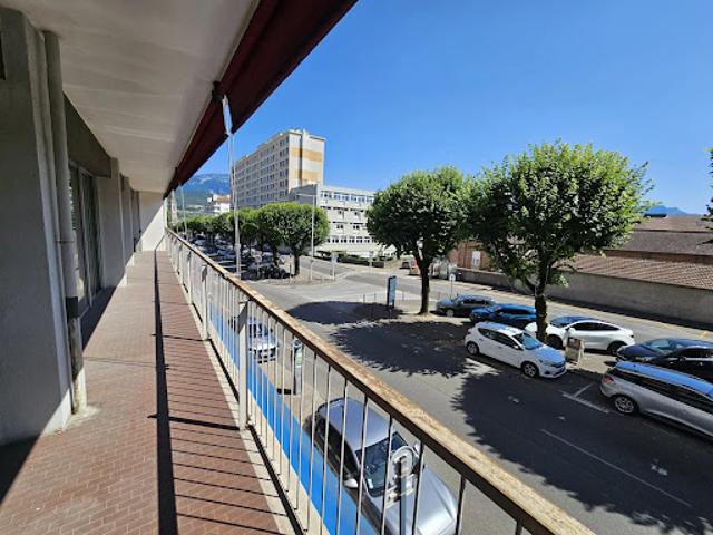 Vente Bureaux 6 pièces 117 m2 Voiron