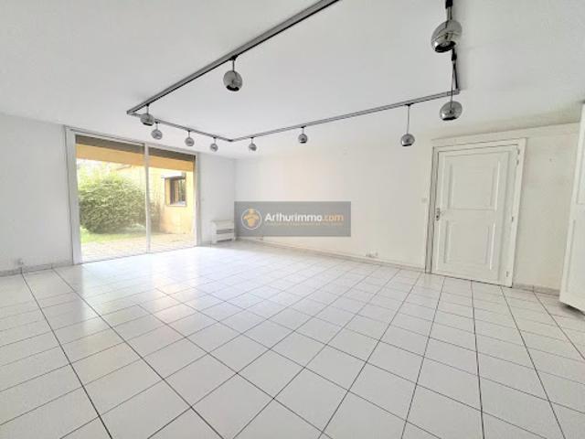 Vente Bureaux 6 pièces 139.63 m2 Frejus