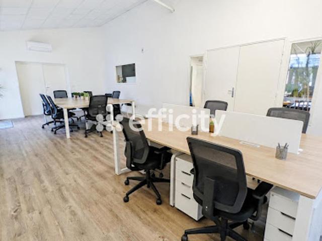 Vente Bureaux 7 pièces 240 m2 Les Angles