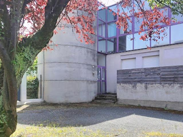 Vente Bureaux 8 pièces 252 m2 Mazamet