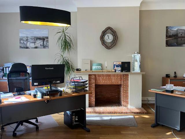 Vente Bureaux 8 pièces 299 m2 Saint Cyr sur Loire
