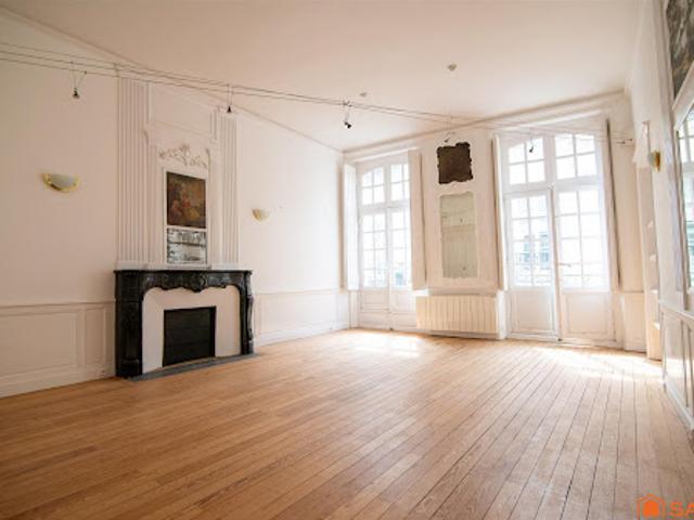 Vente Bureaux 8 pièces 200 m2 Nantes