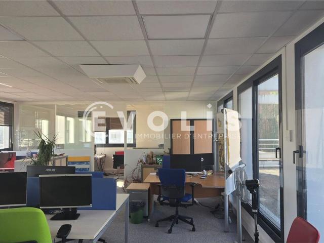 Vente bureau Clichy Proche métro 13 et transports en commun