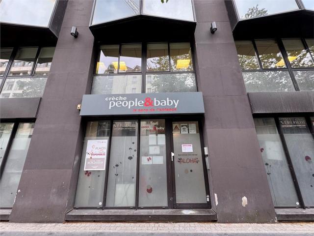 Vente bureau Boulogne Billancourt Proche RER, bus et Grand Paris Express