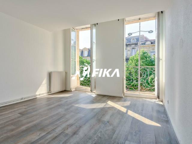 Vente bureau Bordeaux Hyper Centre Tram A et B