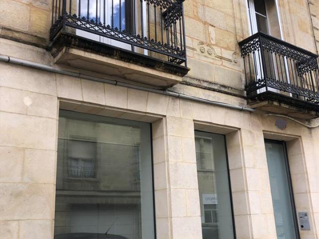 Vente bureau Bordeaux Jardin Public Tram C à proximité