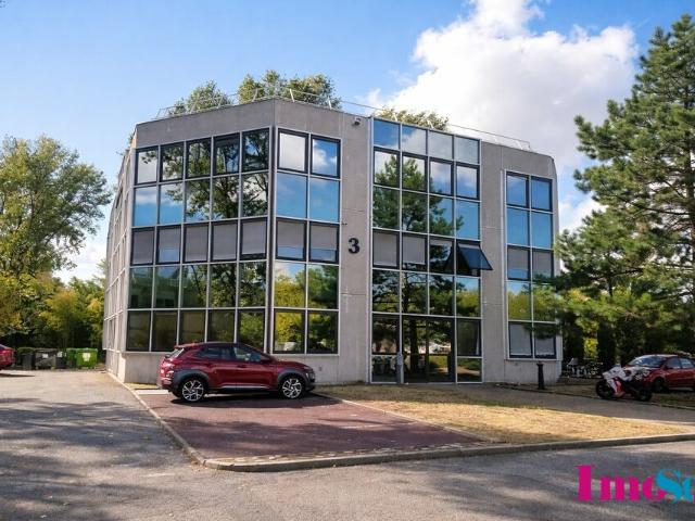 Vente bureau Bruges Proche Rocade et centre commercial Auchan Bordeaux Lac
