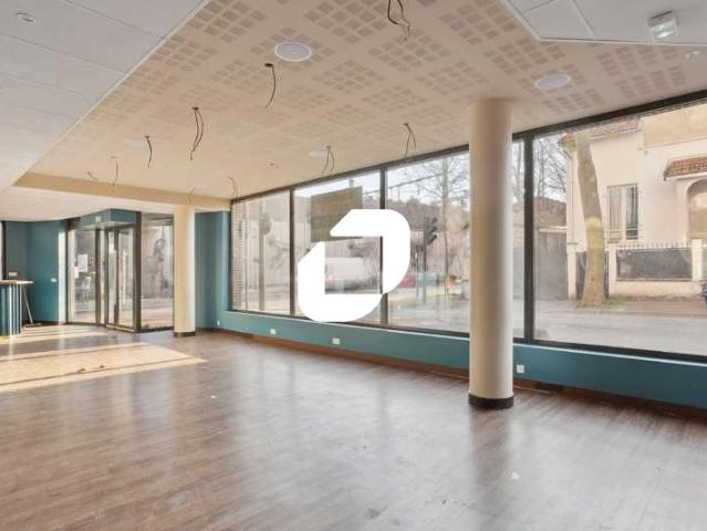 Vente bureau Malakoff Proche métro Etienne Dolet et Tram 6