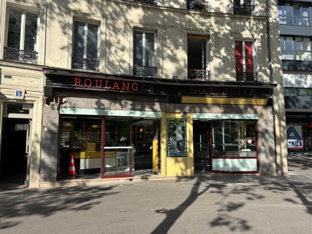 Vente bureau Paris 13 proche métro Nationale et commerces