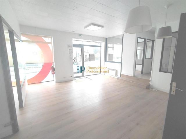 Vente bureau Quimper centre ville Proche commerces et parking