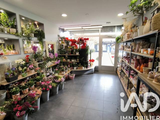 Vente Cadeaux, Fleurs 55 m²