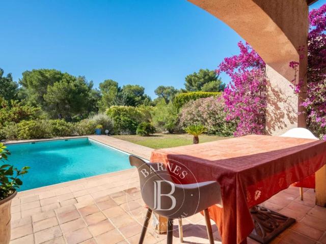 vente cassis maison piscine jardin garage