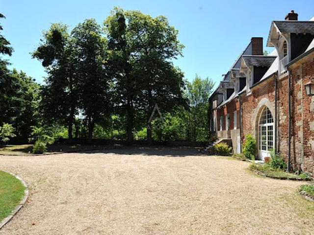 Vente Château 15 pièces 476 m2 Vitry aux Loges