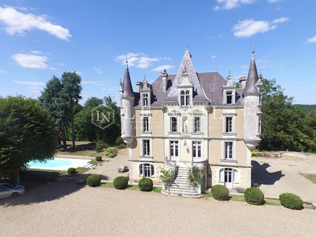 Vente Château 15 pièces 520 m2 Poitiers