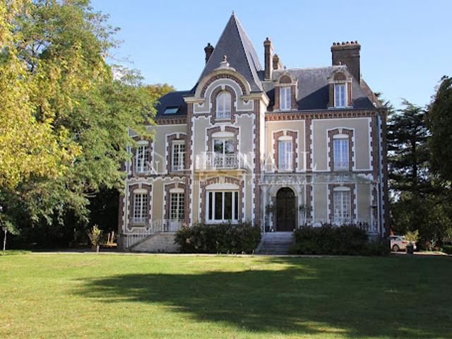Vente Château 16 pièces 445 m2 Chaumont en Vexin