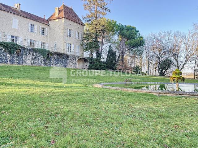 Vente Château 16 pièces 641 m2 Agen